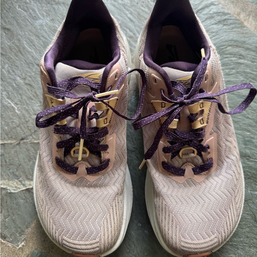 Altra Women's Purple and Cream Athletic Shoes